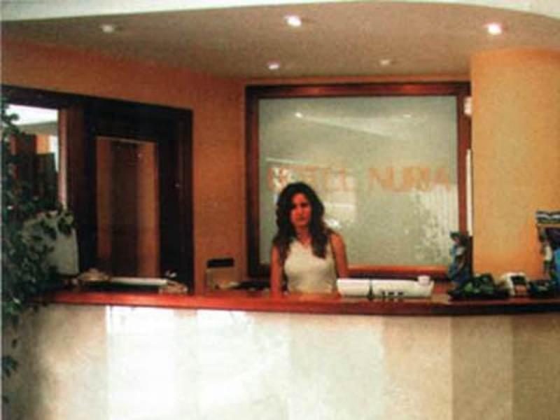 Hotel Nuria El Campello Buitenkant foto