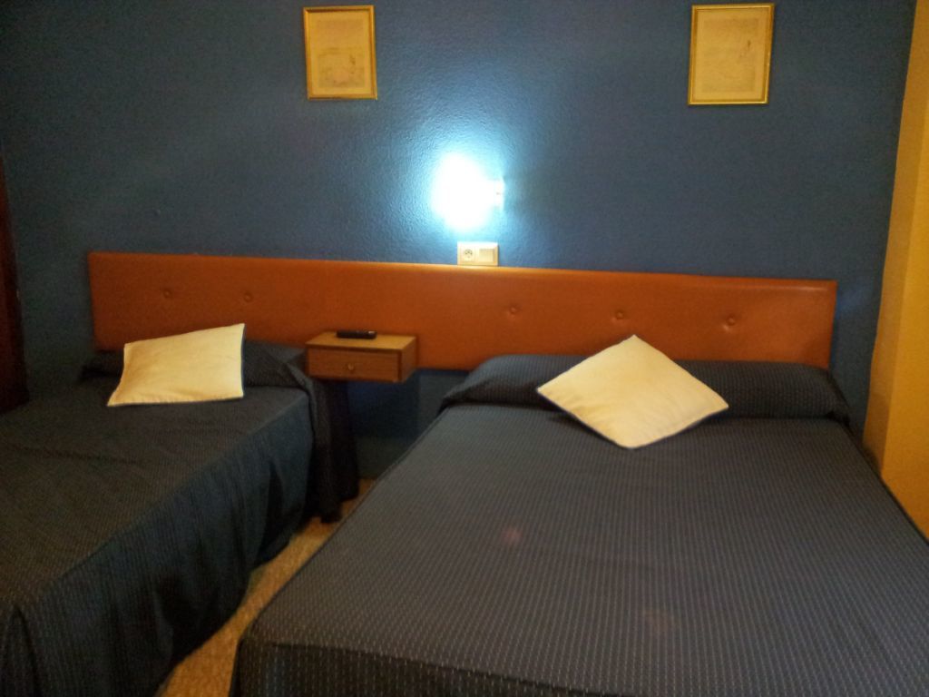Hotel Nuria El Campello Buitenkant foto